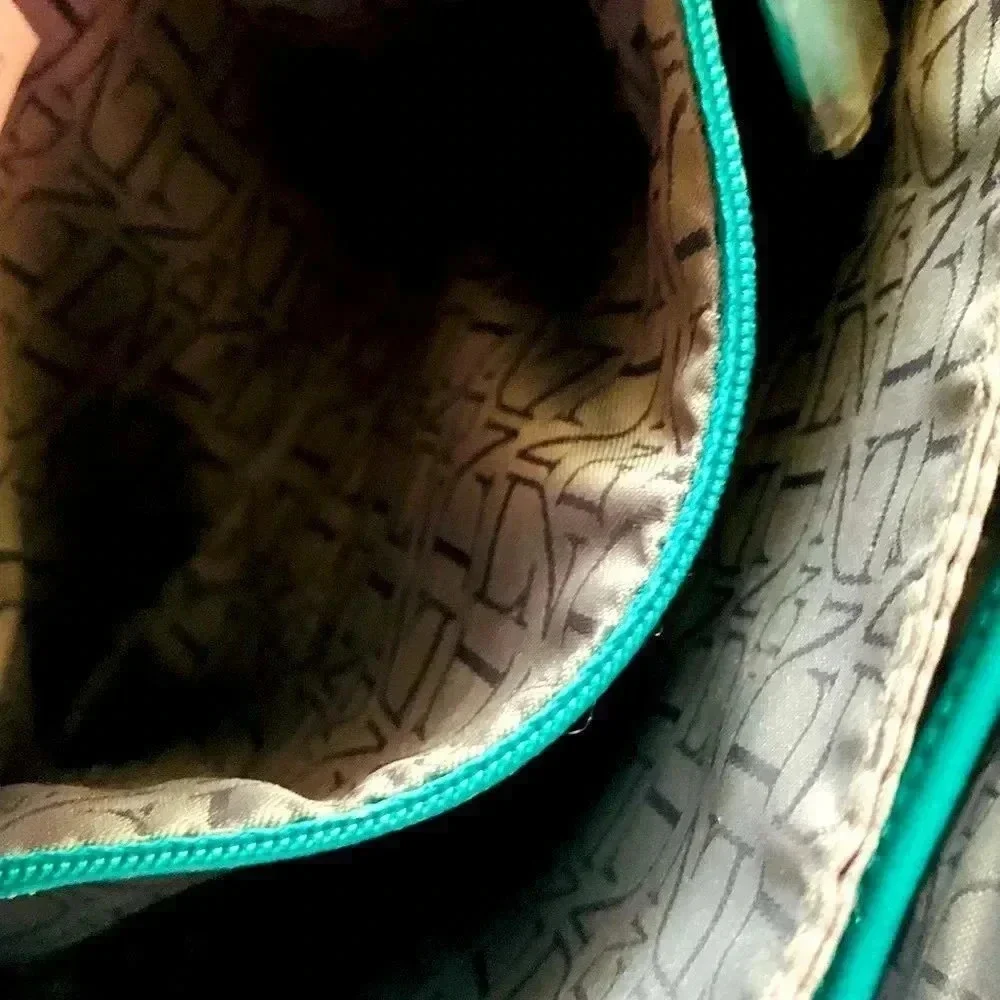 Danielle Nicole Purse - Picture 7 of 7